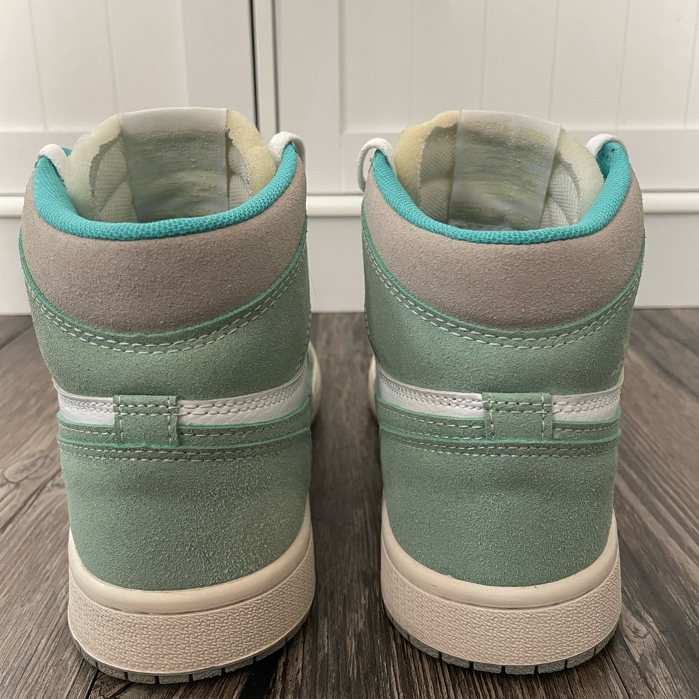 Rare Nike Air Jordan 1 Retro High OG “Turbo Green” Size 7 Men/8.5 Women - Picture 8 of 16